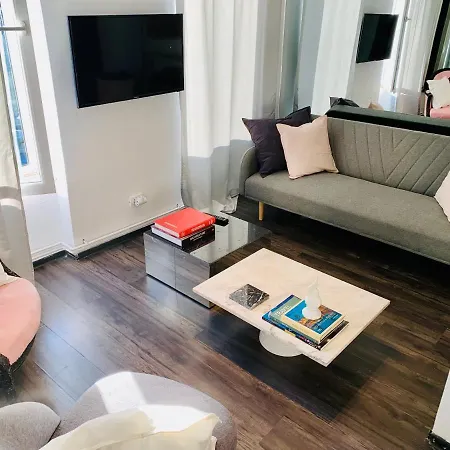 Sada Gallery Ii דירה