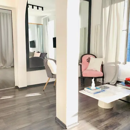 Sada Gallery Ii דירה *